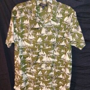 Banana Republic Mens Large Green Nautical Sailboat Print Camp Shirt Short Sleeve
